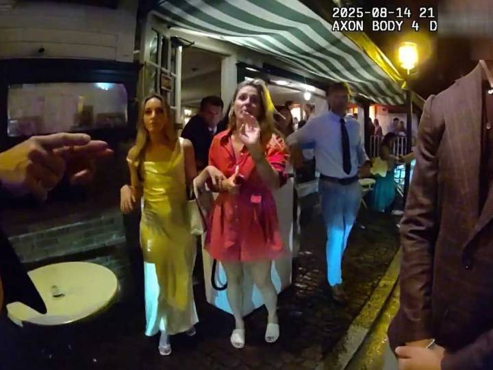 Prosecutor under review after warning cops during arrest