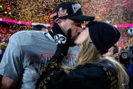 Pop-Tarts and diamond rings: Travis Kelce and Taylor Swift’s engagement rips through Chiefs practice – Hartford Courant