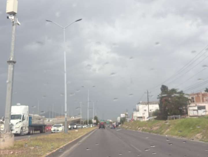 Comienza la lluvia en varios puntos de la ciudad