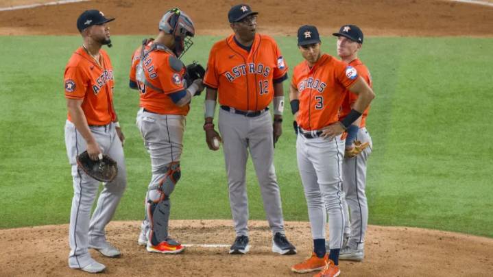 Sanchez robs two home runs, but Astros still lose 12