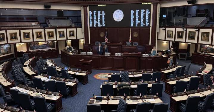 Florida House creating a committee on congressional redistricting