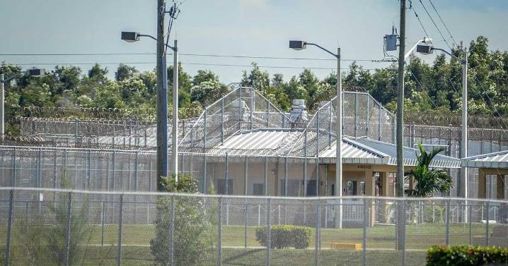 Alista EU el mayor centro de detención de migrantes, será abierto en Texas