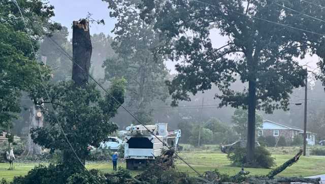 First day of SC school canceled after tree knocks out power