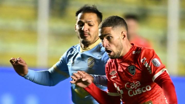 Bolívar derrota 2-0 a Cienciano en La Paz por los octavos de final de la Copa Sudamericana