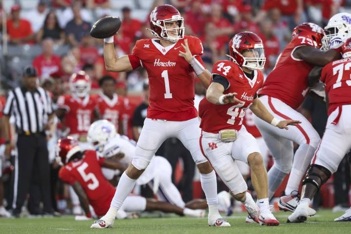 Deadspin | Houston allows just 144 yards, shuts out Stephen F. Austin