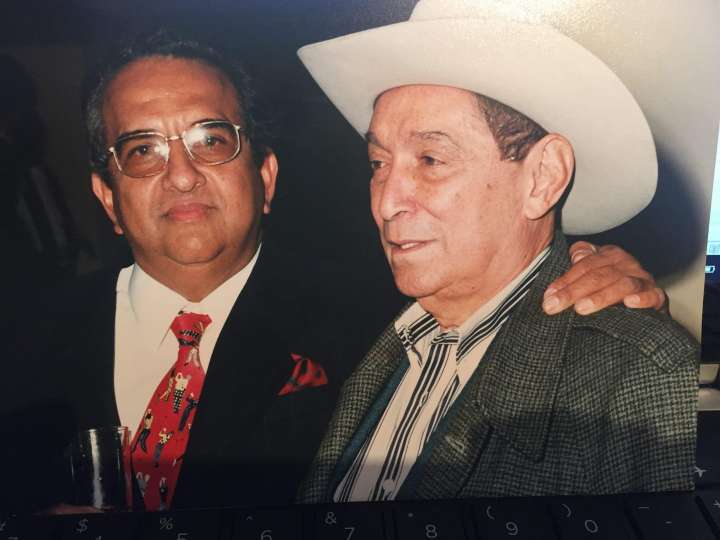 Amilkar Ariza anuncia escultura en homenaje a Arnoldo “El guajiro” Iguarán