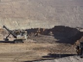 Producción industrial subió solo 1% en julio por caída de 0,9% de la minería