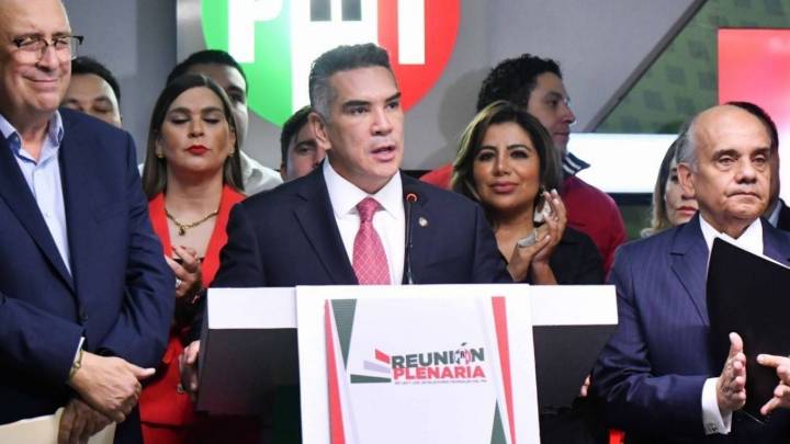 Alejandro Moreno denuncia a Fernández Noroña y a su colaborador por amenazas tras su pleito en la Permanente