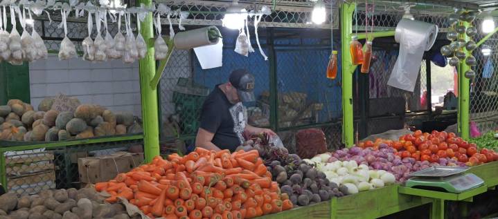 Este lunes ingresaron 810 toneladas de alimentos a Granabastos: varios bajaron de precio
