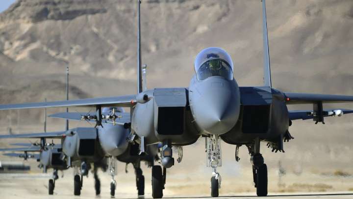 Reportan ataques aéreos israelíes en las afueras de Damasco