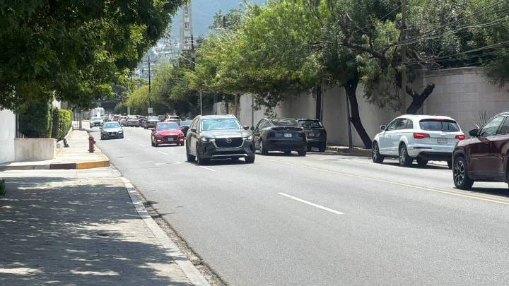 Roban más de 800 mil pesos tras extorsionar por teléfono a empleada de casa en San Pedro