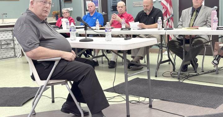 Carl Junction aldermen vote to impeach mayor