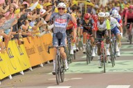 Philipsen conquista Zaragoza al esprint y suma su segundo triunfo en la Vuelta