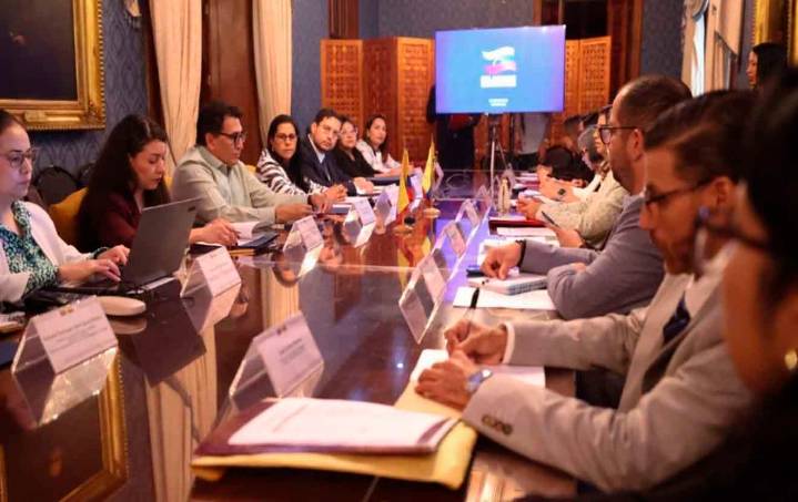 Venezuela y Colombia estrechan cooperación para proteger a niños y adolescentes