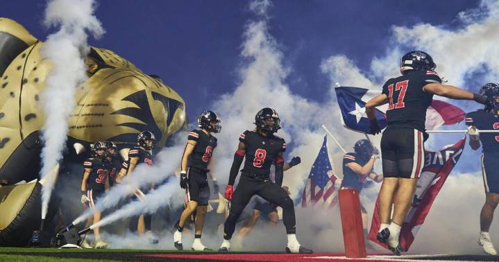 Veterans, young talent mesh for Lovejoy's 2nd year under Dodge