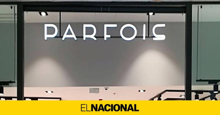 Parfois tiene la camisa que estiliza y saca partido a cualquier vaquero
