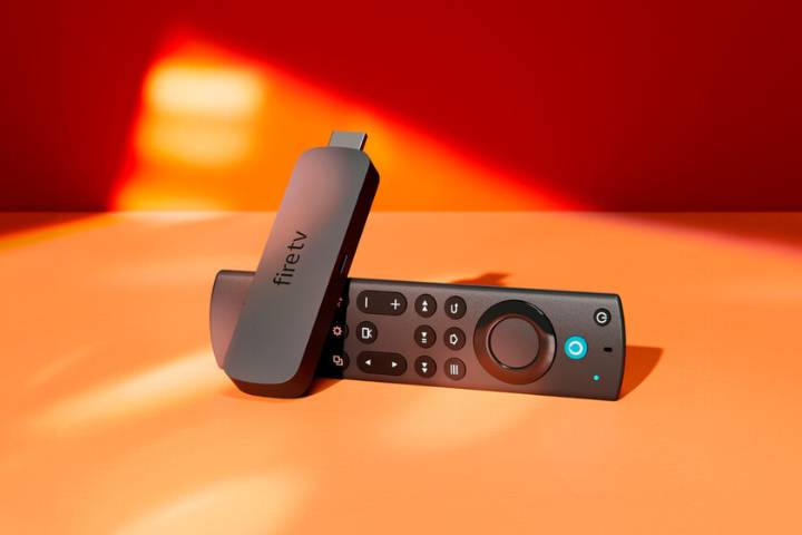 Hay una forma de utilizar el Fire TV Stick sin necesidad de conectarlo a una toma de corriente. Tan sólo se necesita un accesorio