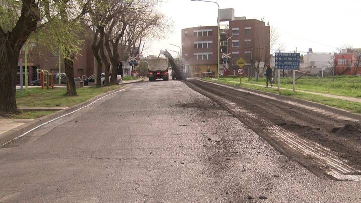 Cortes de tránsito por revapimentación: hasta las 14 afecta a Alsina y Napostá