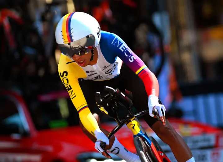 Los ciclistas colombianos que estarán presentes en la Vuelta a España-2025 -