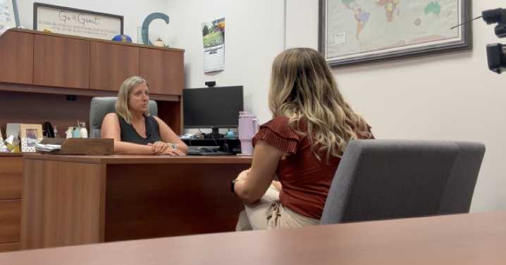 Valley residents divided as mayor faces recall petition, city officials resign