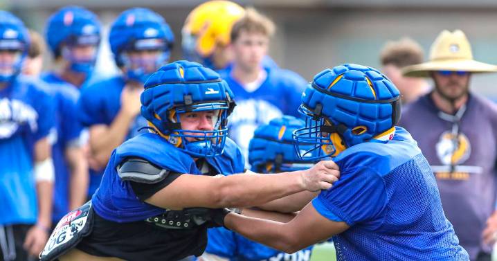 Lyons’ seniors aiming even higher after a historic season