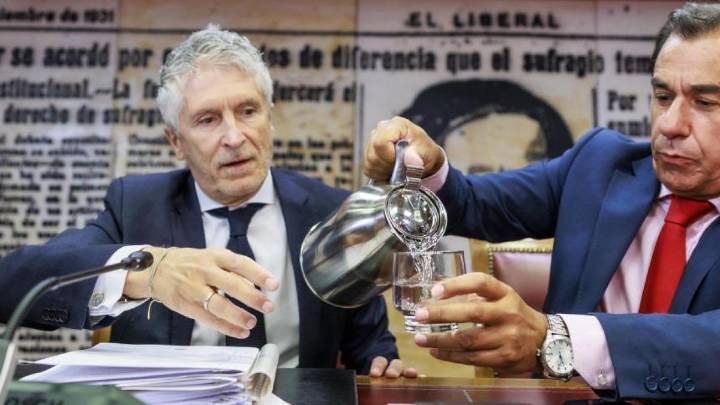 Marlaska acusa al PP de “fabricar una versión distorsionada” de los incendios que “no se sostiene”
