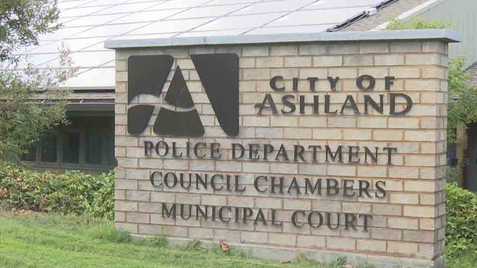 Ashland Council Approves Pay Raise as Protesters Rally Against City Spending
