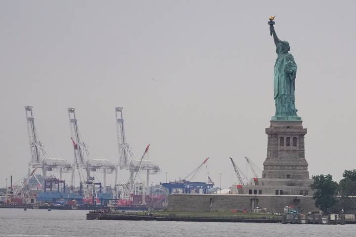 Trump's broad tariffs go into effect just as US economic pain is surfacing