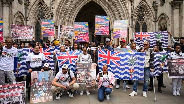Pope meets with Chagos refugees and delivers speech