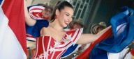 La Reina del Carnaval, Michelle Char Fernández, llegó al Metro en Transmetro