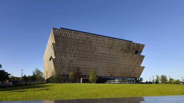 Trump scrutinizes 'woke' Smithsonian museums, prompting censorship concerns
