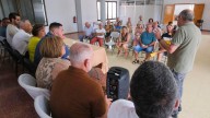 Reunión de representantes de las plataformas de Salinetas y Los Realejos contrarios a las plantas de gas propano