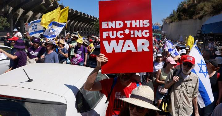 Miles de personas protestas en Tel Aviv para exigir el fin de la guerra en Gaza