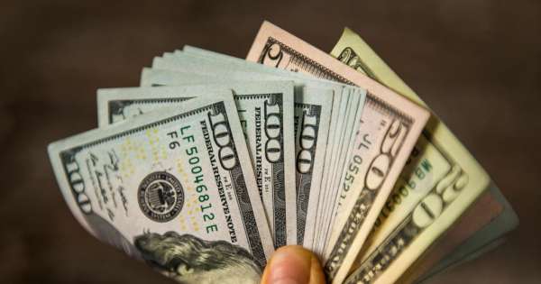 Estados Unidos dará depósitos "permanentes" de 1.700 dólares en las cuentas bancarias de todas las personas y familias que cumplan con este requisito