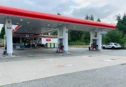 One man dead, homicide detectives called out to gas station in Maple Ridge