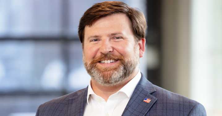 Cheriogotis advances into mayoral runoff