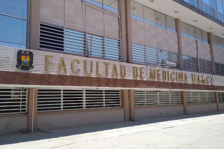 Con 99.09% de aprobación, destaca Facultad de Medicina Unidad Laguna en EGEL