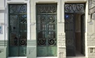 Calle Felipe Caronti: Una casa angosta,  la vivienda más antigua y el lugar de los rascacielos