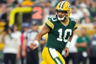 Packers break protocol to give Jordan Love reps days after thumb surgery
