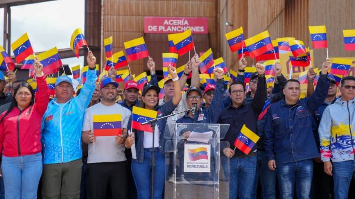 Desde Guayana respaldan al presidente Nicolás Maduro 
