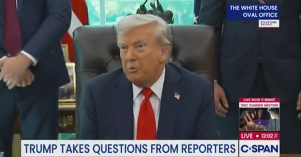 Confused Trump Promises to Reduce Drug Prices by 1500%