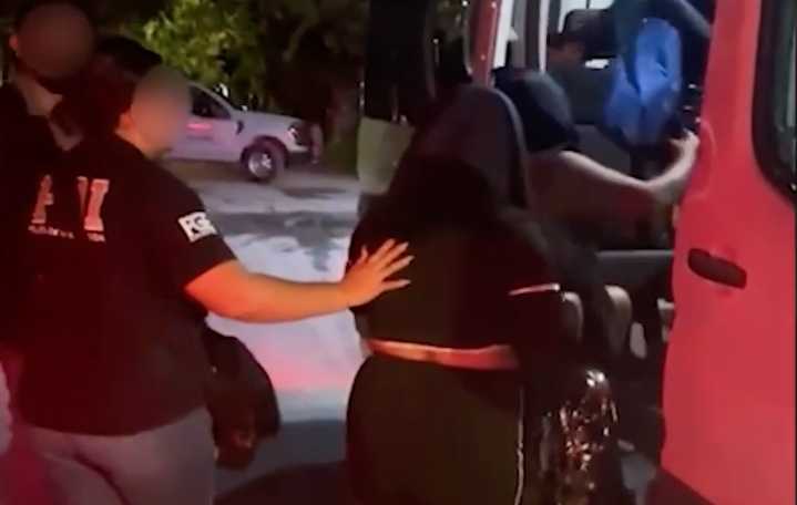 Cateo en bar deja 15 mujeres rescatadas por presunta trata en este municipio