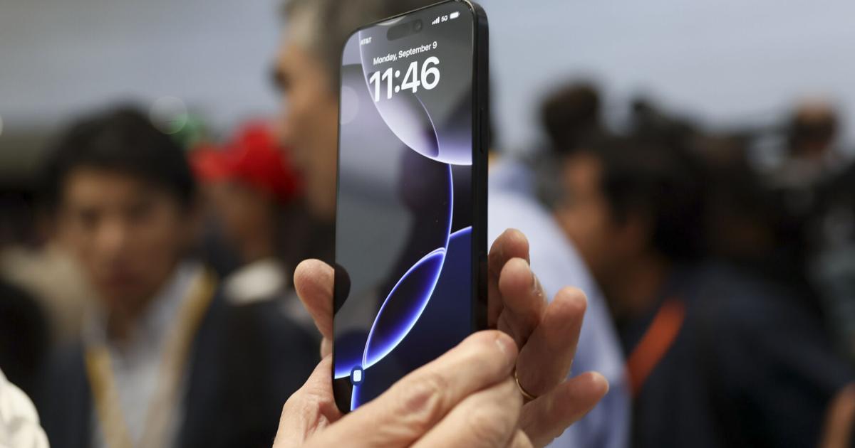 Apple commits to manufacturing all iPhone, Apple Watch cover glass in Kentucky