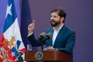 Presidente Boric adelanta posibles querellas por agresiones a hinchas de la U en Avellaneda: “Esto no puede quedar así nomás”