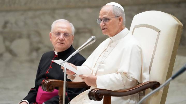 Pope demands end to 'collective punishment' and forced displacement of Palestinians in Gaza