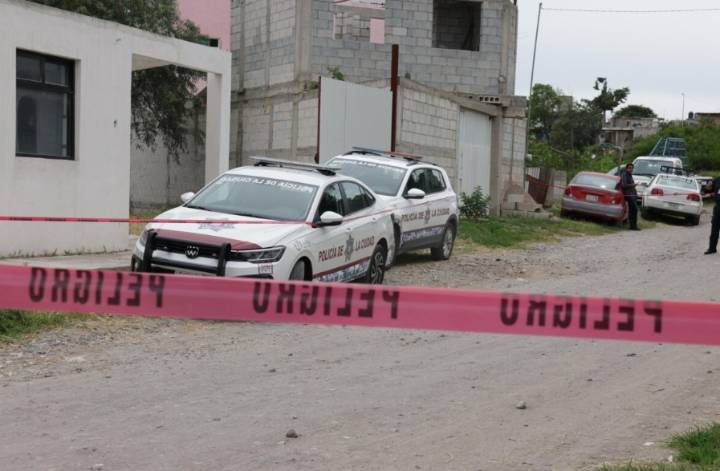 Hallan cuerpo en cisterna de colonia Tres Cruces; autoridades investigan