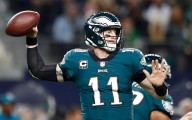Carson Wentz, campeón en el Super Bowl LII, firma con los Minnesota Vikings