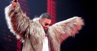 Superstar Rapper Stops Concert to Berate Mother for Bringing Her Child