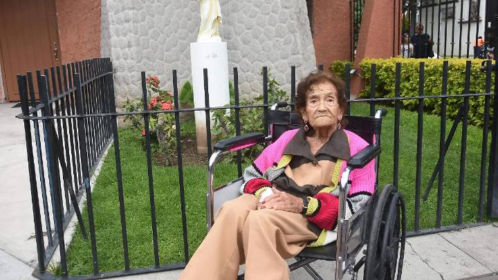 Lupita Ramírez agradece 100 años de vida a Dios en emotiva ceremonia