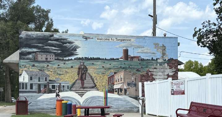 Urban legend says the ‘Tonganoxie Split’ protects Kansas City from tornadoes. Is it real?